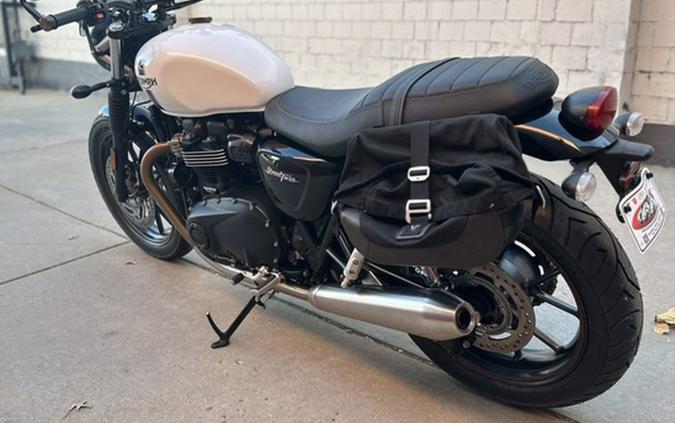 2018 Triumph Street Twin Crystal White