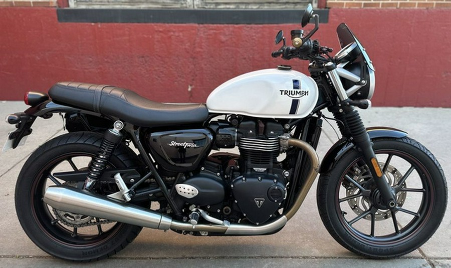 2018 Triumph Street Twin Crystal White