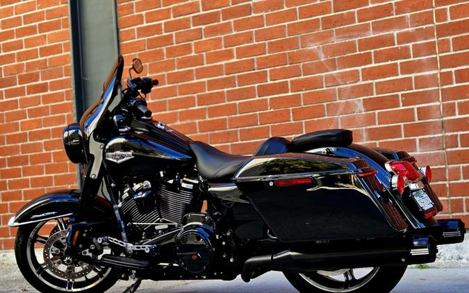 2021 Harley-Davidson® FLHR - Road King®