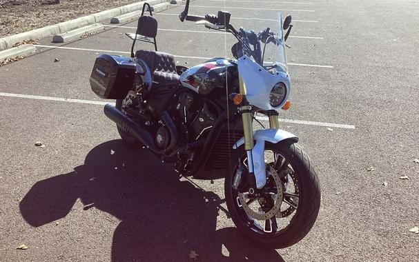 2025 Indian Motorcycle® 101 Scout® Ghost White Metallic with Graphics