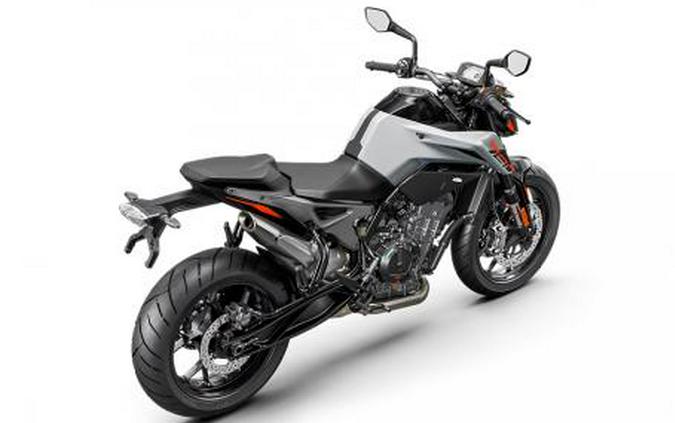 2024 KTM 790 DUKE, ORANGE