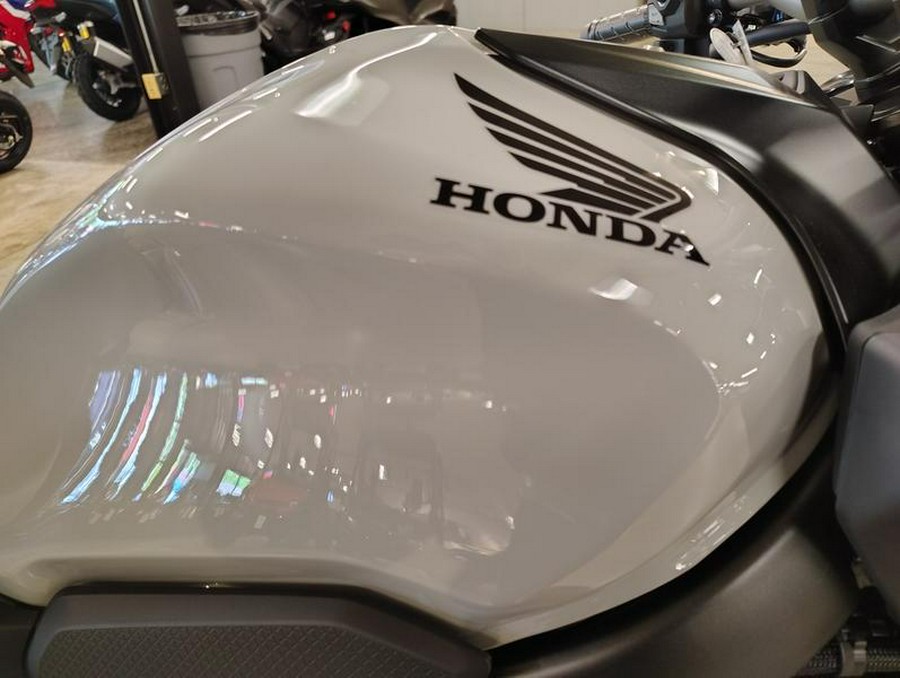 2025 Honda® CB650R E-Clutch