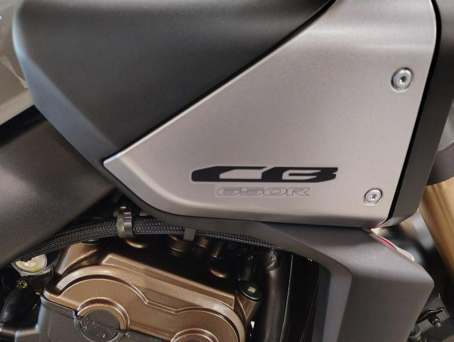 2025 Honda® CB650R E-Clutch