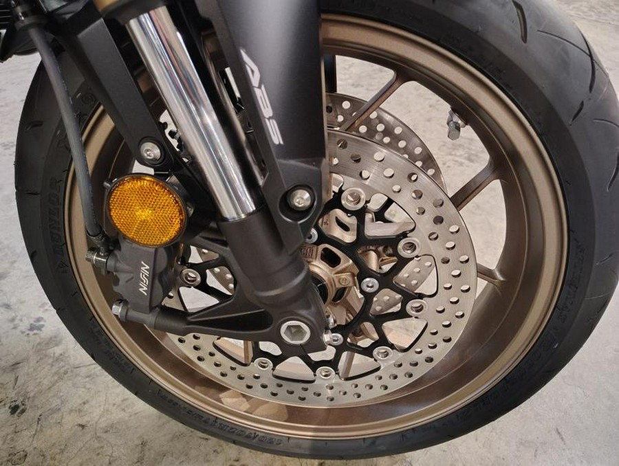 2025 Honda® CB650R E-Clutch