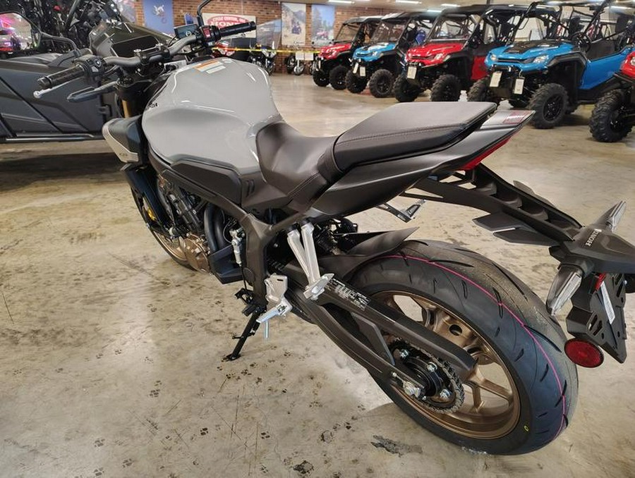 2025 Honda® CB650R E-Clutch