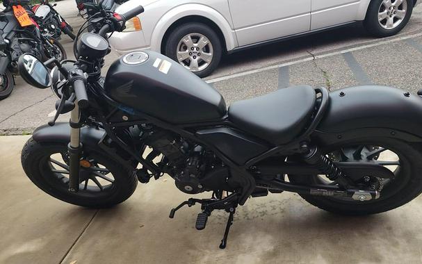 2026 Honda REBEL 300 E-CLUTCH