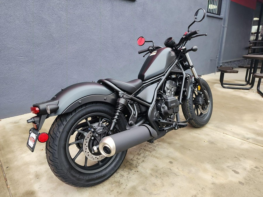 2026 Honda REBEL 300 E-CLUTCH