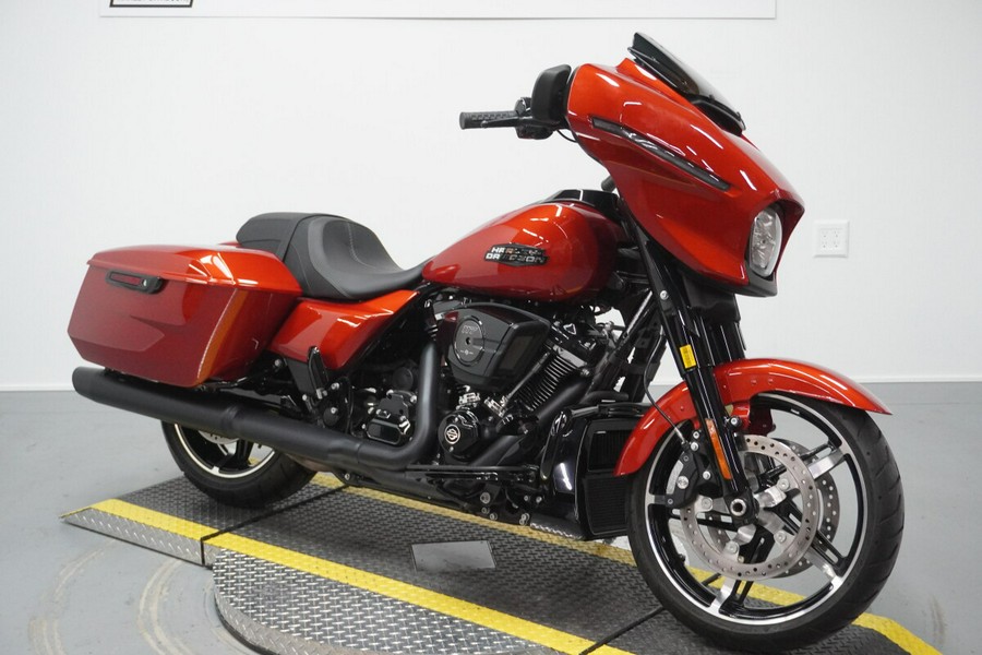 2024 Harley-Davidson® Street Glide® Whiskey Fire - Black Finish