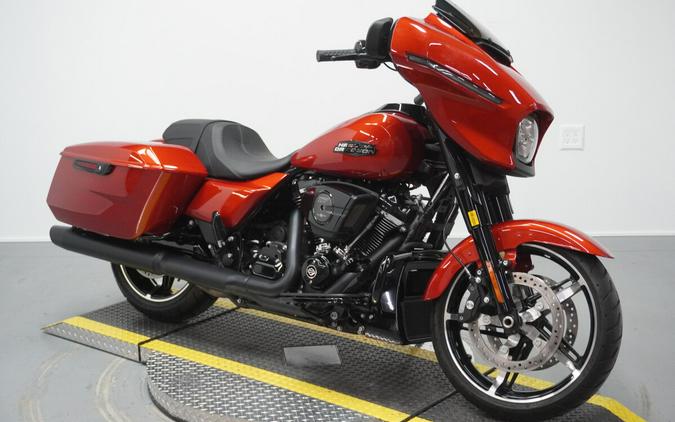 2024 Harley-Davidson® Street Glide® Whiskey Fire - Black Finish
