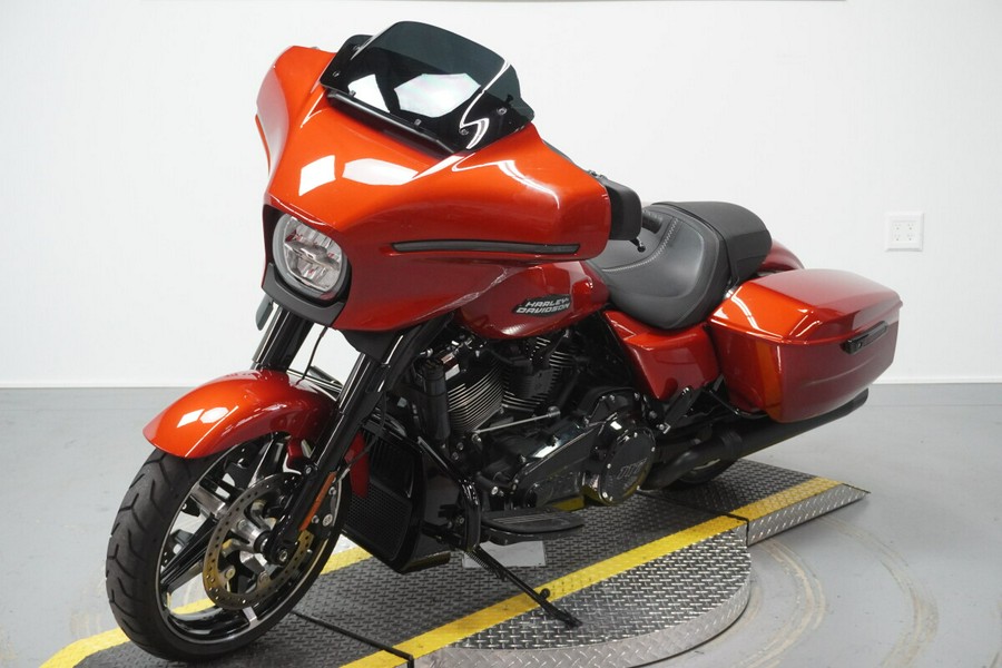 2024 Harley-Davidson® Street Glide® Whiskey Fire - Black Finish