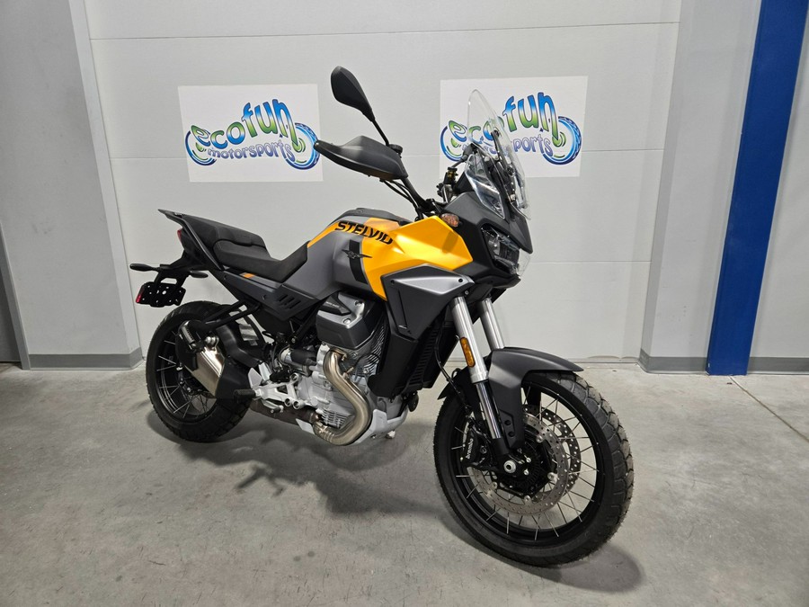 2024 Moto Guzzi Stelvio