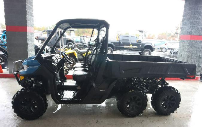 2023 Can-Am® Defender 6x6 XT HD10