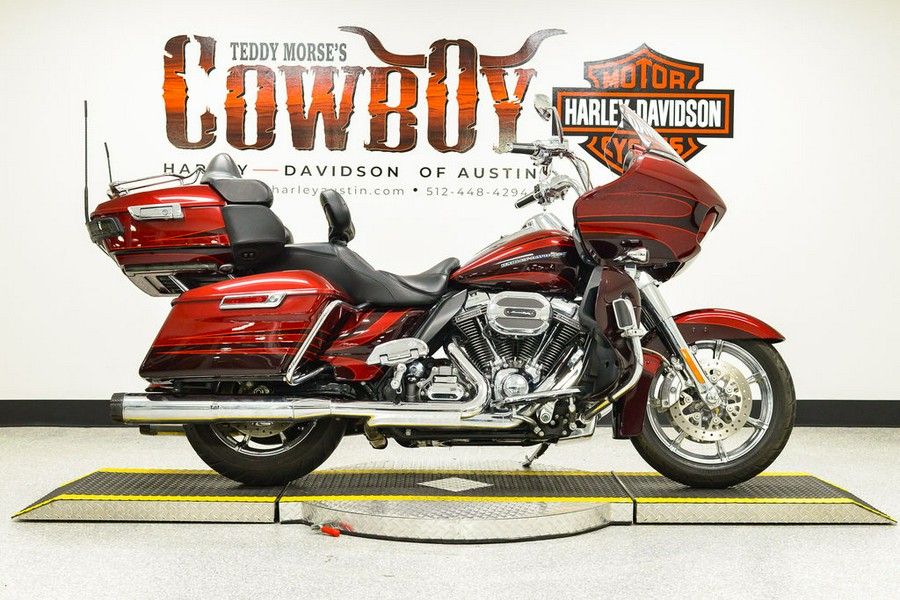 2015 Harley-Davidson® FLTRUSE - CVO™ Road Glide® Ultra