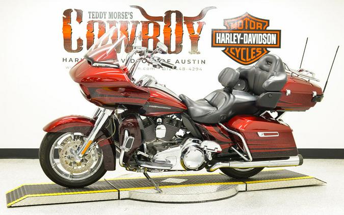 2015 Harley-Davidson® FLTRUSE - CVO™ Road Glide® Ultra