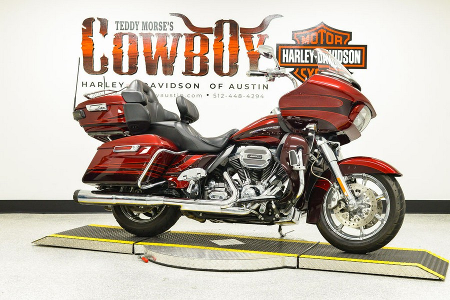 2015 Harley-Davidson® FLTRUSE - CVO™ Road Glide® Ultra