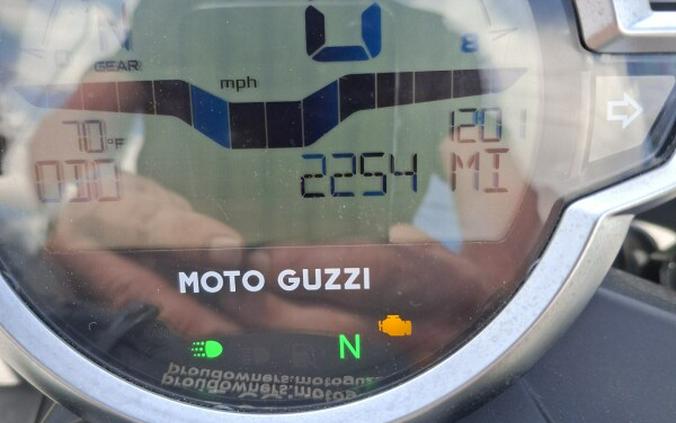 2024 Moto Guzzi V7 Stone Corsa