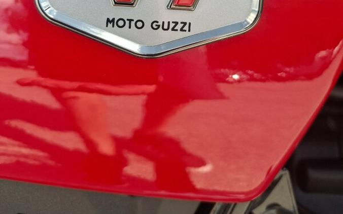 2024 Moto Guzzi V7 Stone Corsa