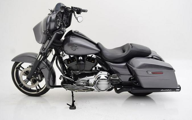 2014 Harley-Davidson Street Glide FLHXS - Special