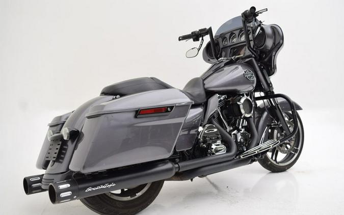 2014 Harley-Davidson Street Glide FLHXS - Special