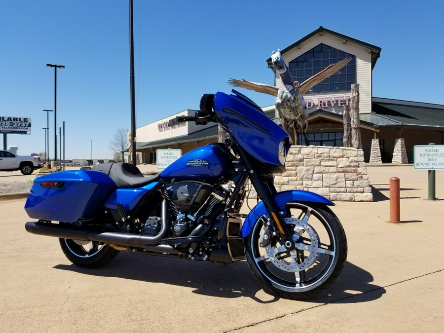 2024 Harley-Davidson® Street Glide® Blue Burst - Black Finish