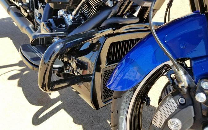 2024 Harley-Davidson® Street Glide® Blue Burst - Black Finish