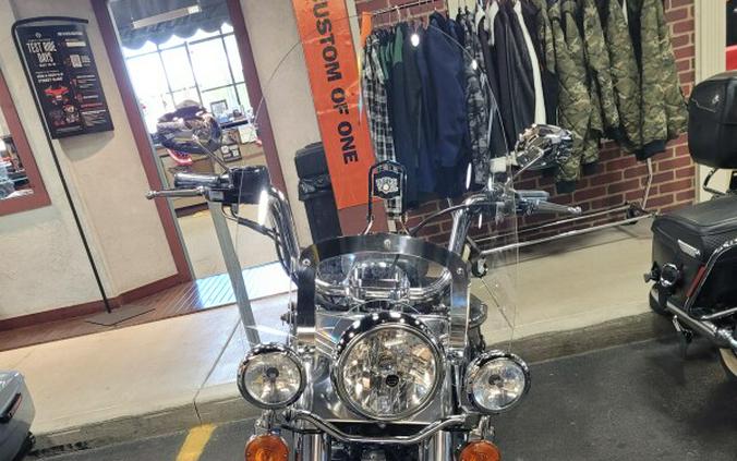 2006 Harley-Davidson Heritage Softail® Classic Deep Cobalt
