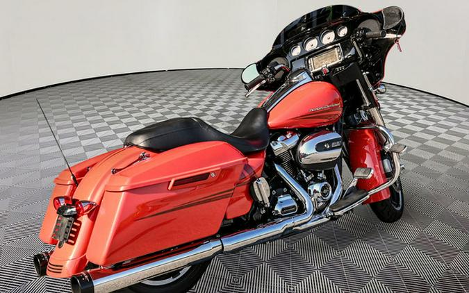 2017 Harley-Davidson FLHXS - Street Glide Special