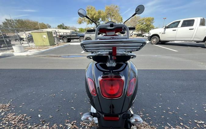 2023 Vespa Primavera 150 Disney Mickey Mouse Edition