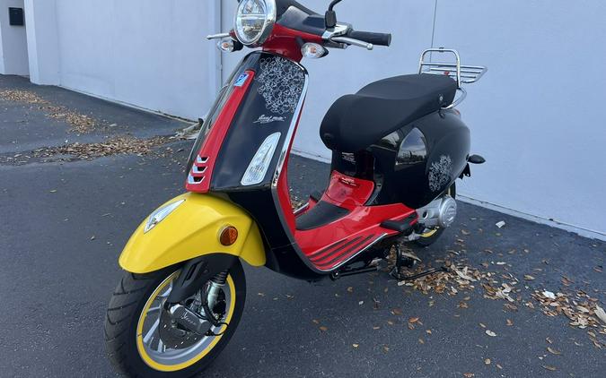 2023 Vespa Primavera 150 Disney Mickey Mouse Edition