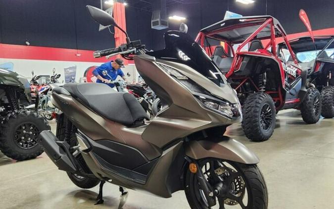 2024 Honda® PCX