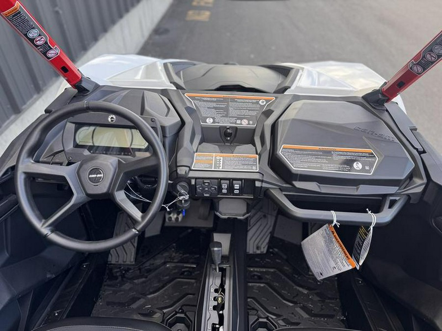 2026 Can-Am® Maverick Sport X rc 1000R