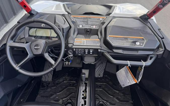 2026 Can-Am® Maverick Sport X rc 1000R