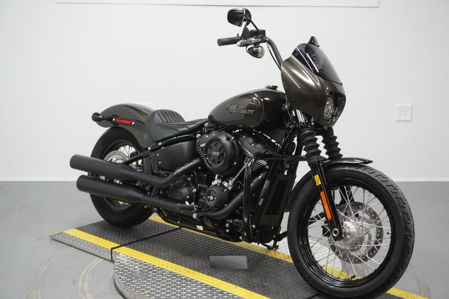 2020 Harley-Davidson® Street Bob® River Rock Gray
