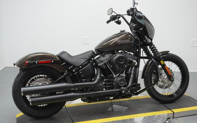 2020 Harley-Davidson® Street Bob® River Rock Gray
