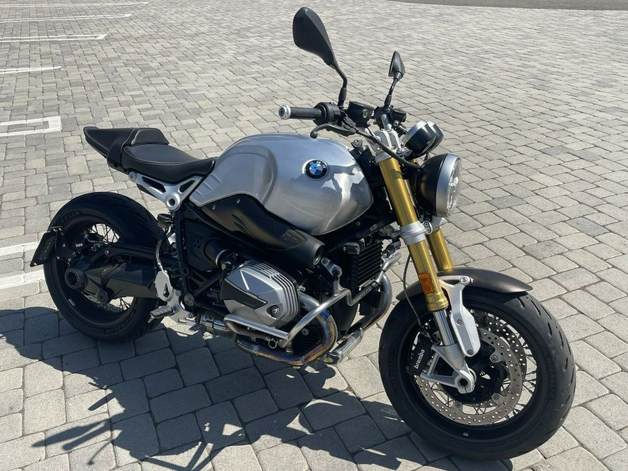 2021 BMW R nineT 719 Night Black Matte/Aluminum Matte