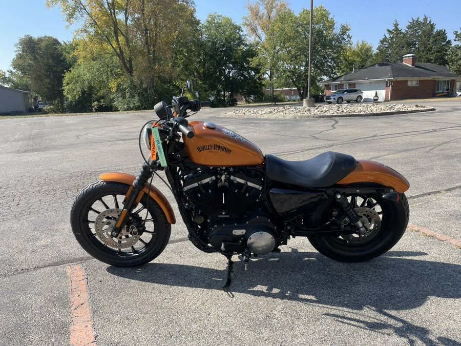 2014 Harley-Davidson® Iron 883™ Amber Whiskey