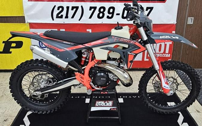 2025 Beta 250 Xtrainer