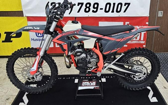 2025 Beta 250 Xtrainer