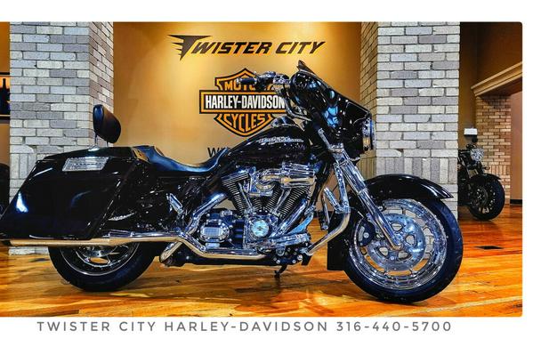 USED 2011 Harley-Davidson Street Glide, FLHX103