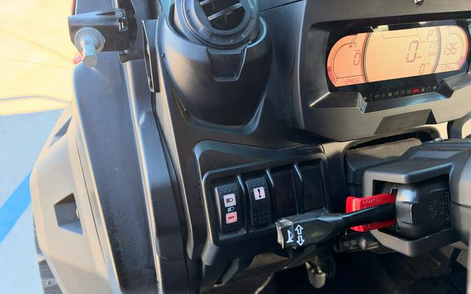 2025 Can-Am Defender MAX Limited