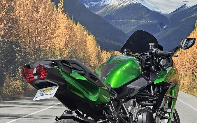 2021 Kawasaki Ninja H2 SX SE+