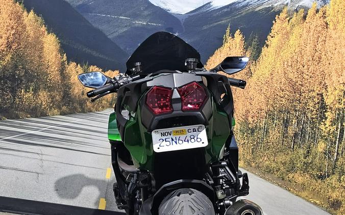 2021 Kawasaki Ninja H2 SX SE+