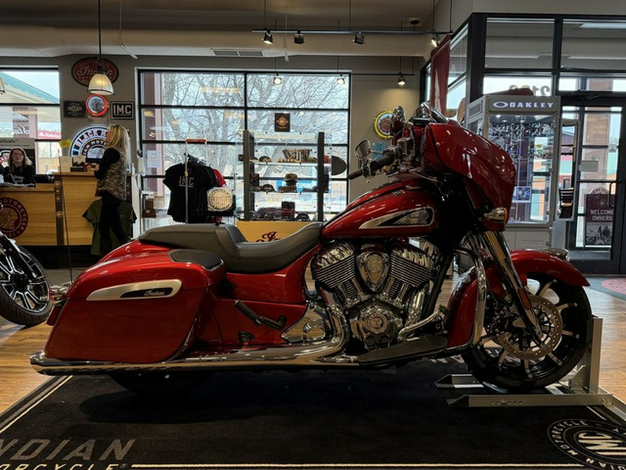 2025 Indian Chieftain Limited W/Powerband Audio Sunset Red Me