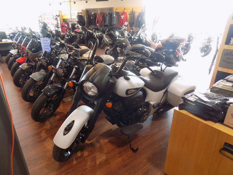 2026 Indian Motorcycle® Springfield ® Dark Horse® Ghost White Metallic Smoke