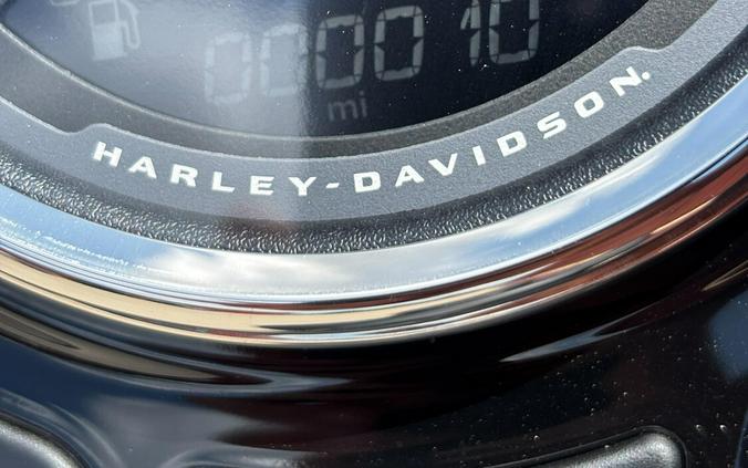 2026 Harley-Davidson® Heritage Classic® FLHC PURPLE ABYSS W/PINSTRIPE