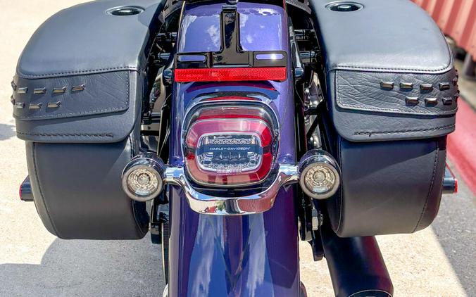 2026 Harley-Davidson® Heritage Classic® FLHC PURPLE ABYSS W/PINSTRIPE