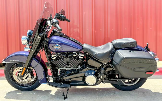 2026 Harley-Davidson® Heritage Classic® FLHC PURPLE ABYSS W/PINSTRIPE