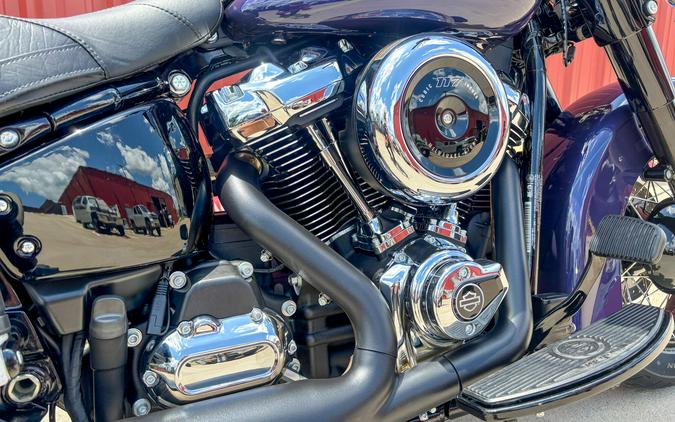 2026 Harley-Davidson® Heritage Classic® FLHC PURPLE ABYSS W/PINSTRIPE