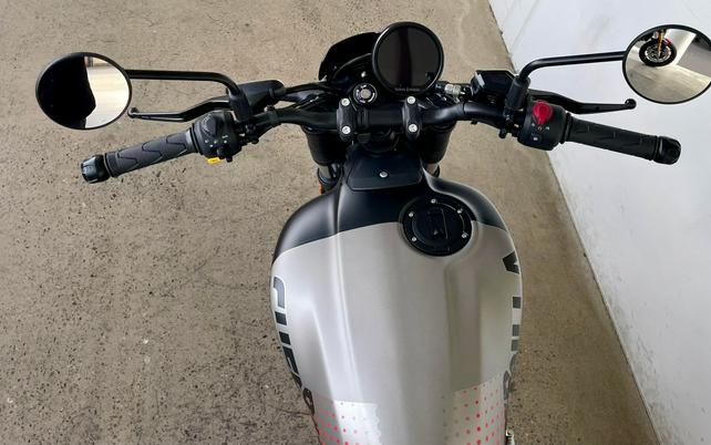 2027 Royal Enfield GUERRILLA 450