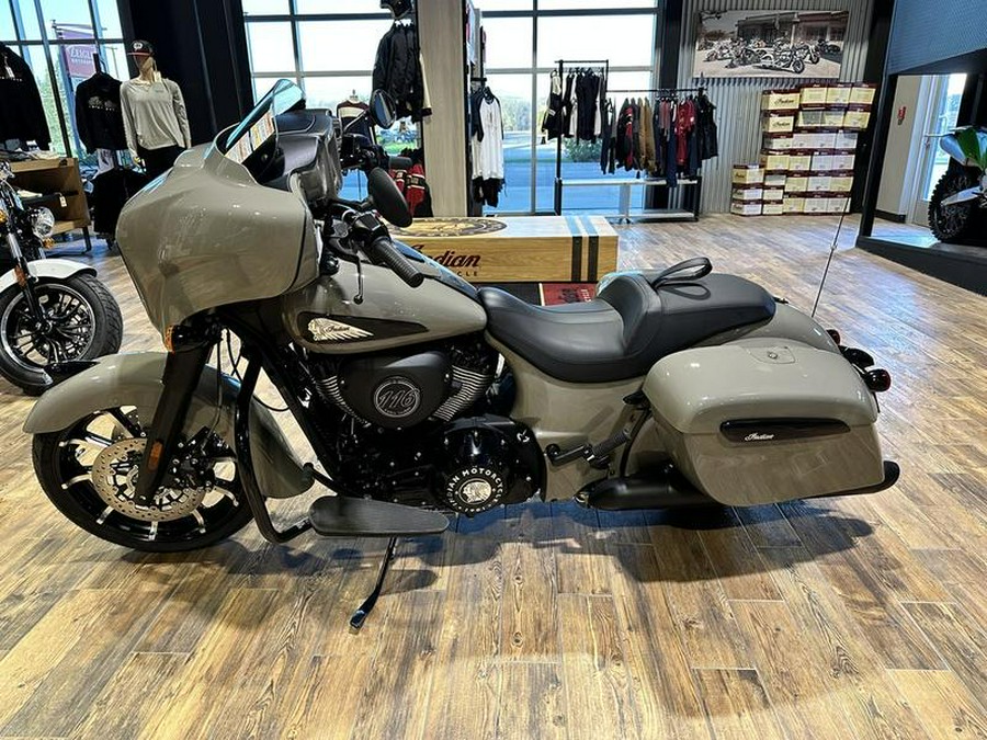 2022 Indian Motorcycle® Chieftain® Dark Horse® Quartz Gray